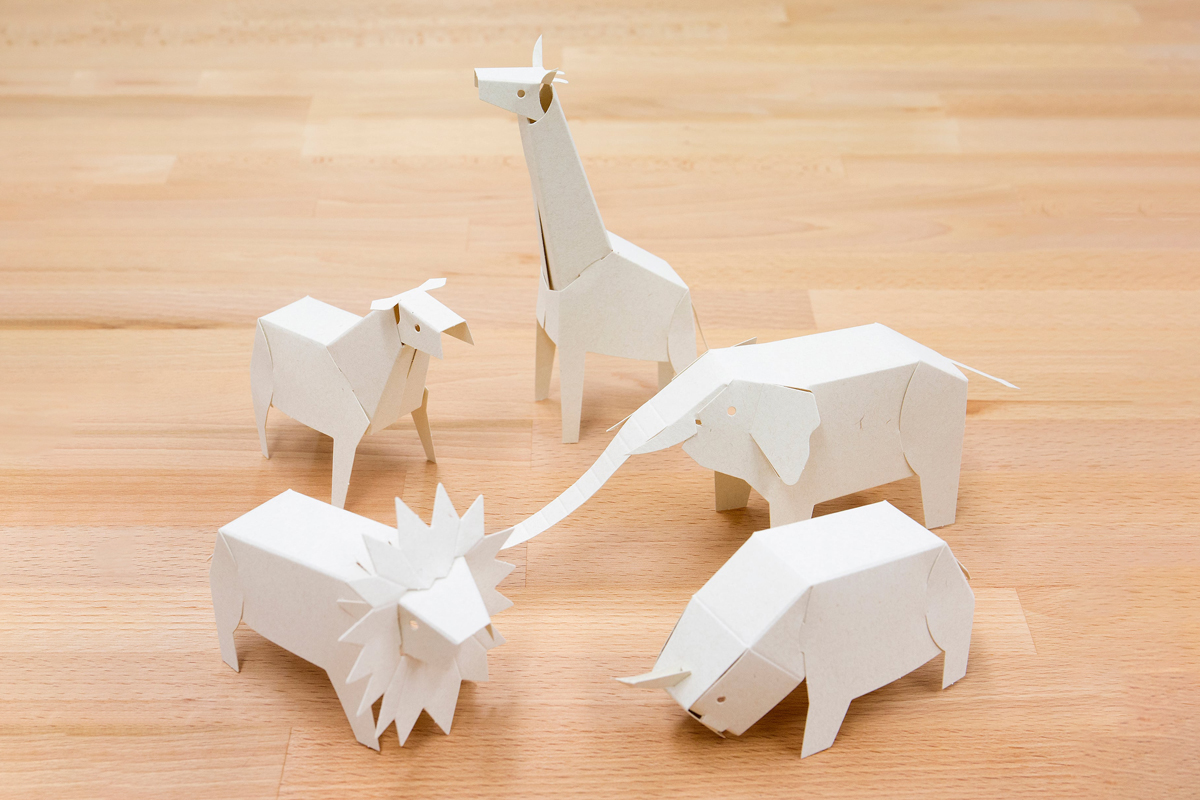サバンナの動物たちのペーパークラフト