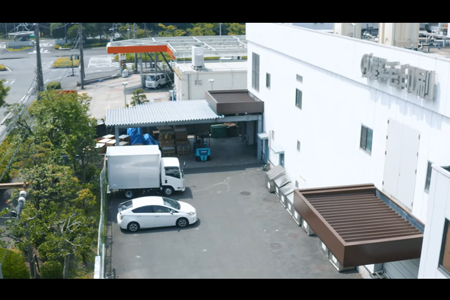 福浦工場の前をドローンで撮影した画像